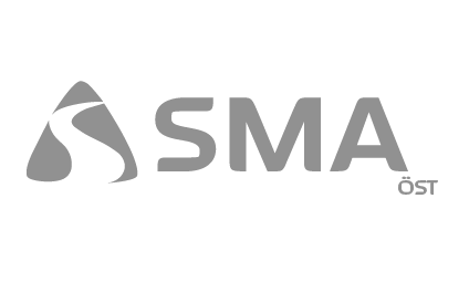 3.-SMA-Ost_Logotyp_Gray-2